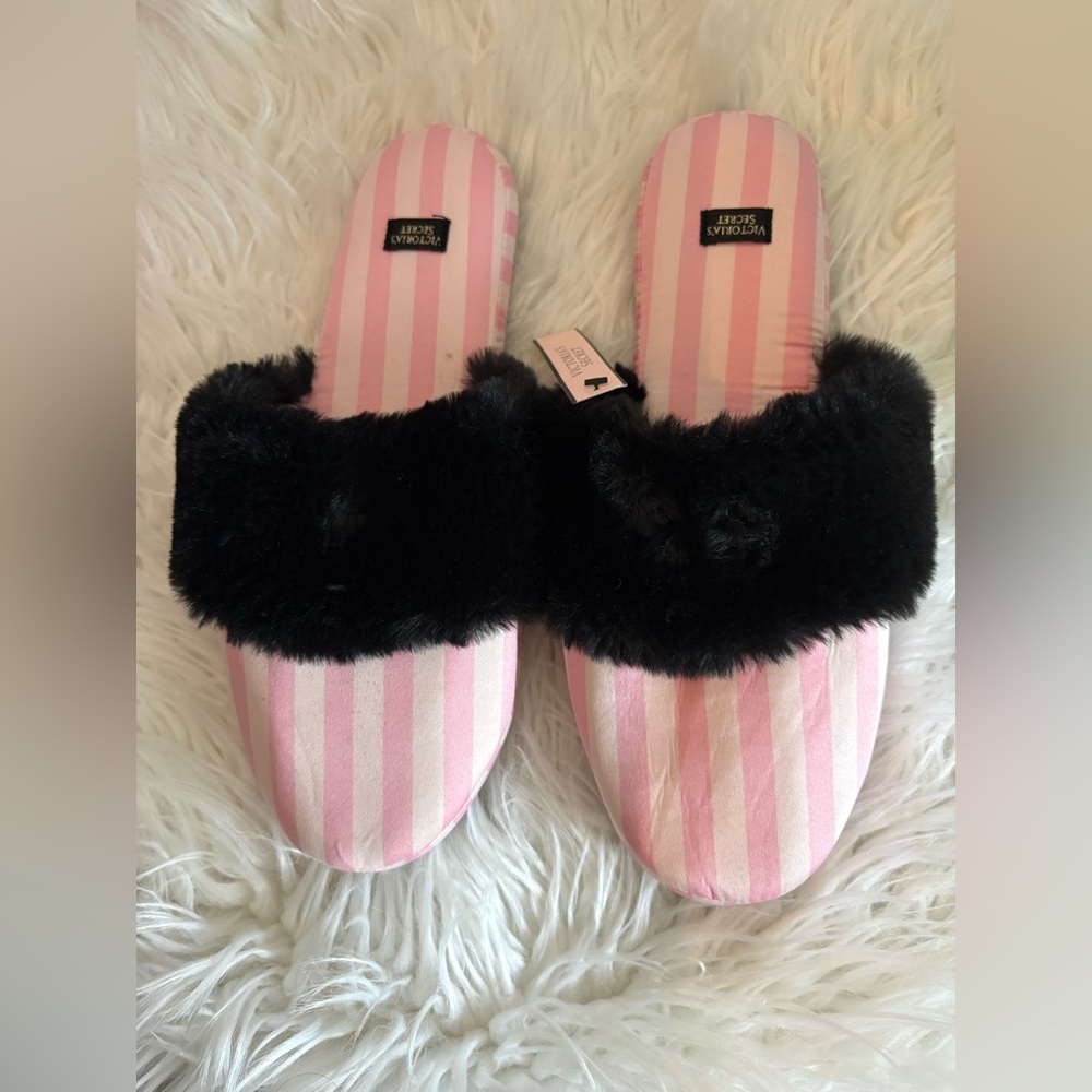 Victoria's Secret Signature Satin Slipper Pink Stripe Black  Fur Trim NWT size M